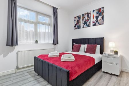 2 Bed Flat, London, N15 - Photo 4