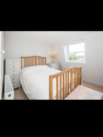 Room in a Shared House, Strathville Road, SW18 - Photo 5