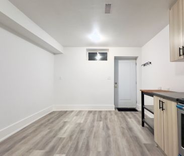 For Lease - 33 Lawlor Avenue Unit# Lower, Toronto, Ontario - Photo 5