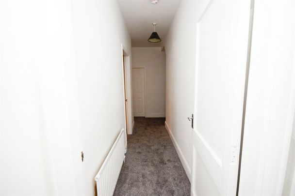 2 bed flat to rent in Osborne Avenue, South Shields, NE33 - Photo 1