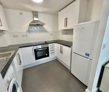 Mansfield Road, Nottingham - Photo 6