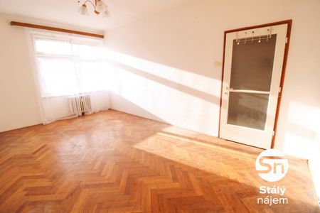 Pronájem bytu 1+kk 28 m² - Fotografie 2