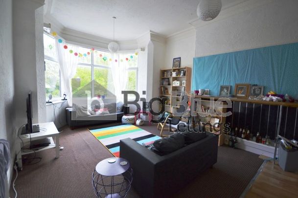 3 bedroom flat to rent - Photo 1