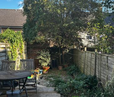 2 bedroom terraced house to rent - Photo 3