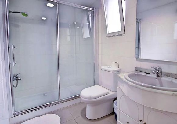 Carrer del Clariano, Valencia, Valencian Community 46021 - Photo 1