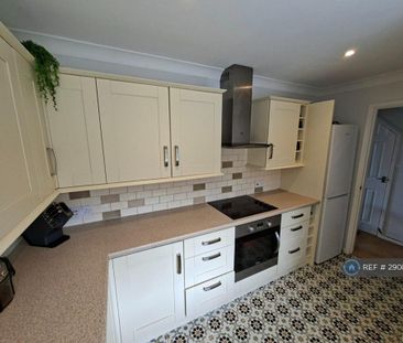 3 bedroom end of terrace house to rent - Photo 6