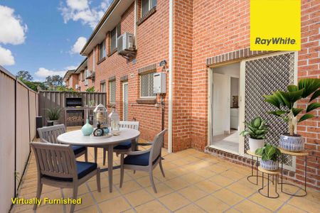 MODERN TOWNHOUSE IN A SMALL COMPLEX - Photo 3