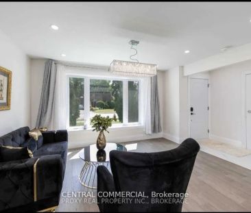 38 Child Dr Drive N #Main Floor - Photo 4