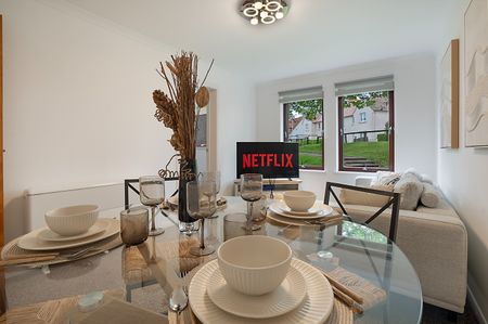 2 Bed Flat, Headland Court, AB10 - Photo 4