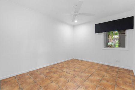 7 Coolcrest Street, Daisy Hill. - Photo 5