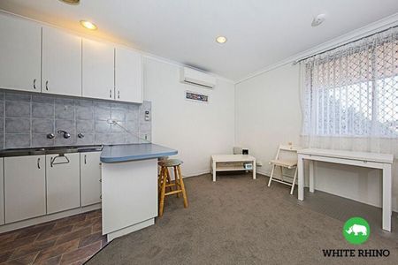10/5 Adams Street, Queanbeyan - Photo 3