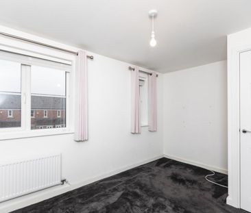 2 bedroom House To Let - Photo 4