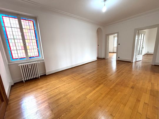 Strasbourg-Orangerie, Appartement de 181 m2, 3è, ascenseur, garage fermé - Photo 1