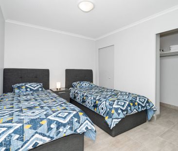 2 Bedroom Furnished Unit in the Heart of Town - 3 or 6 Month Lease ... - Photo 1