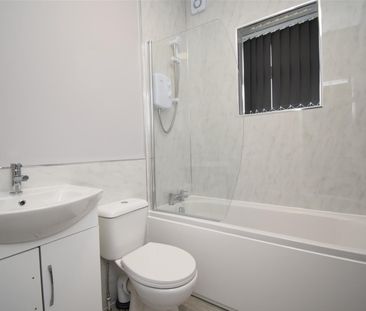Broomcroft Road, Ossett - Photo 6