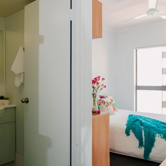 Studio Double - Photo 1