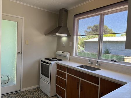 Ballance Street just moments away - Photo 4