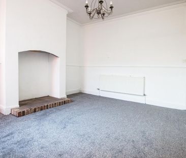 3 bedroom House To Let Total Size: 1246 SQ FT - Photo 6