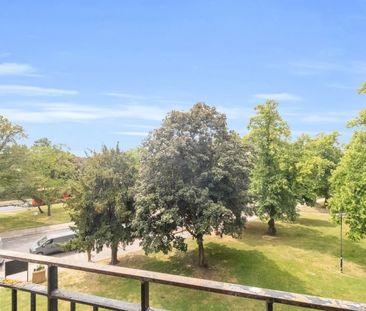 Room in a Shared Flat, Bowie Close, SW4 - Photo 6