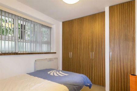 3 bedroom flat to rent - Photo 4