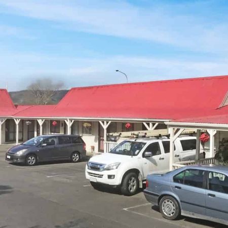 AFFORDABLE LIVING - Photo 3