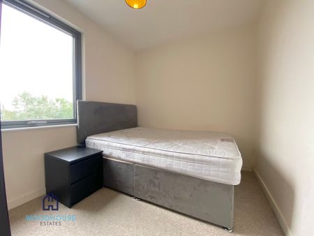 Friern Barnet Road, London, N11 - One Bedroom Flat To Rent - £450pw / £1,950pcm - Photo 3