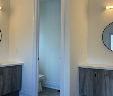 For Lease - 89 Archerhill Circle, Aurora, Ontario - Photo 2