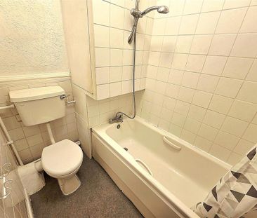Studio to rent - Photo 6
