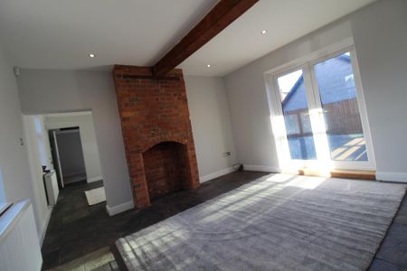 3 bedroom detached house to rent - Photo 2