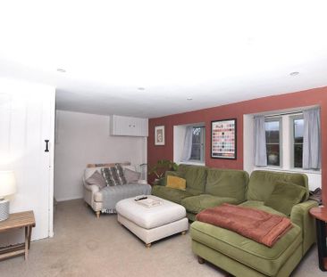 3 bedroom semi-detached house to rent - Photo 6