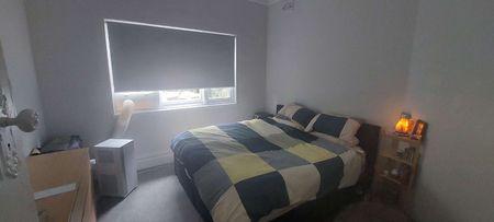 Kensington - Photo 2