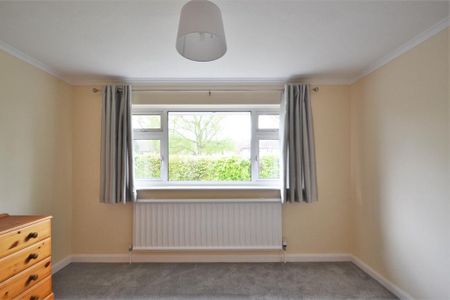 3 bedroom detached house to rent - Photo 4