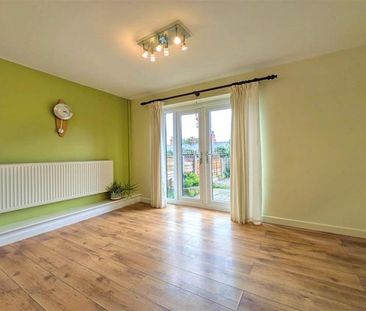 3 Bedroom Terraced To Let - Photo 2