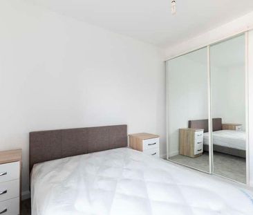 Fleet Street, Swindon, SN1 - Photo 4