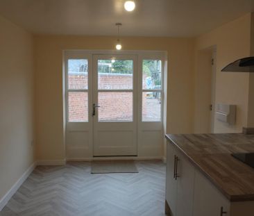 3 bedroom barn conversion to rent - Photo 2