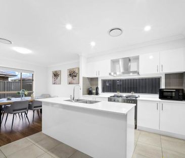 Modern Family Living in a Prime Leppington Location - Photo 3