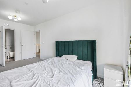 3 bedroom apartment to rent - Photo 4