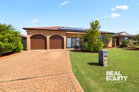 10 Banbury Crescent, Chipping Norton NSW 2170 - House For Rent | Domain - Photo 5