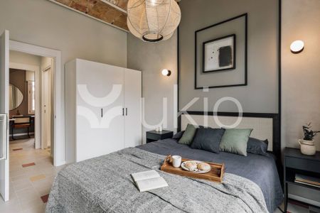 3 room luxury Apartment for rent in Barcelona, Spain - Photo 2