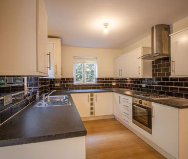 2 bedroom flat to rent - Photo 6