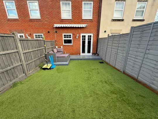 3 bedroom terraced house to rent - Photo 1