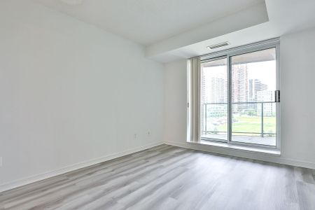 For Lease - 23 Oneida Crescent Unit# 612, Richmond Hill, Ontario - Photo 4