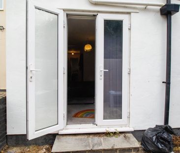 2 bedroom maisonette to rent East Street, Southend-on-Sea, SS2 - Photo 4