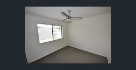 24 Michael Street, Golden Beach - Photo 4