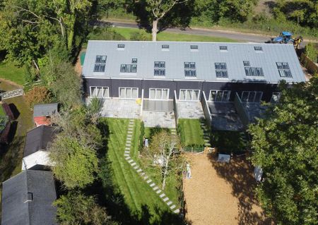 2 bedroom terraced house to rent - Photo 2