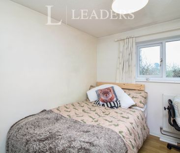 4 bedroom property to rent Nuffield Close, St. John's, Worcester, WR2 - Photo 4