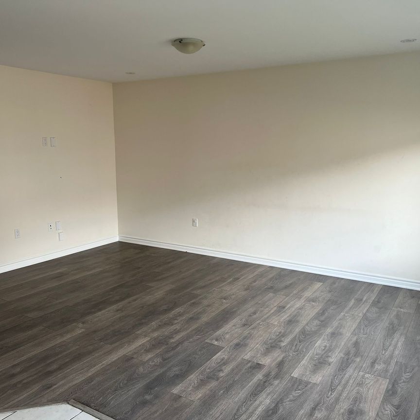 For Lease - 69 Reichert Court, Milton, Ontario - Photo 1