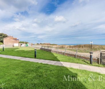 Trafalgar Court, Cromer Road - Photo 3