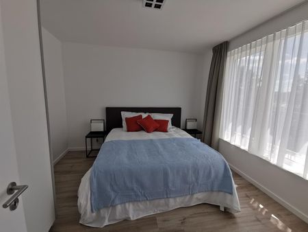 Frost B3.3 - Flat, 2 Chambre(s), 92 M2 - 1550€ - Foto 5