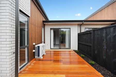 Welcome to your next chapter in refined, contemporary living. - Photo 5